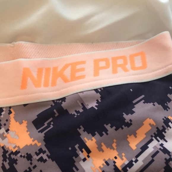 Girls Nike hoodie and leggings set - Picture 5 of 7